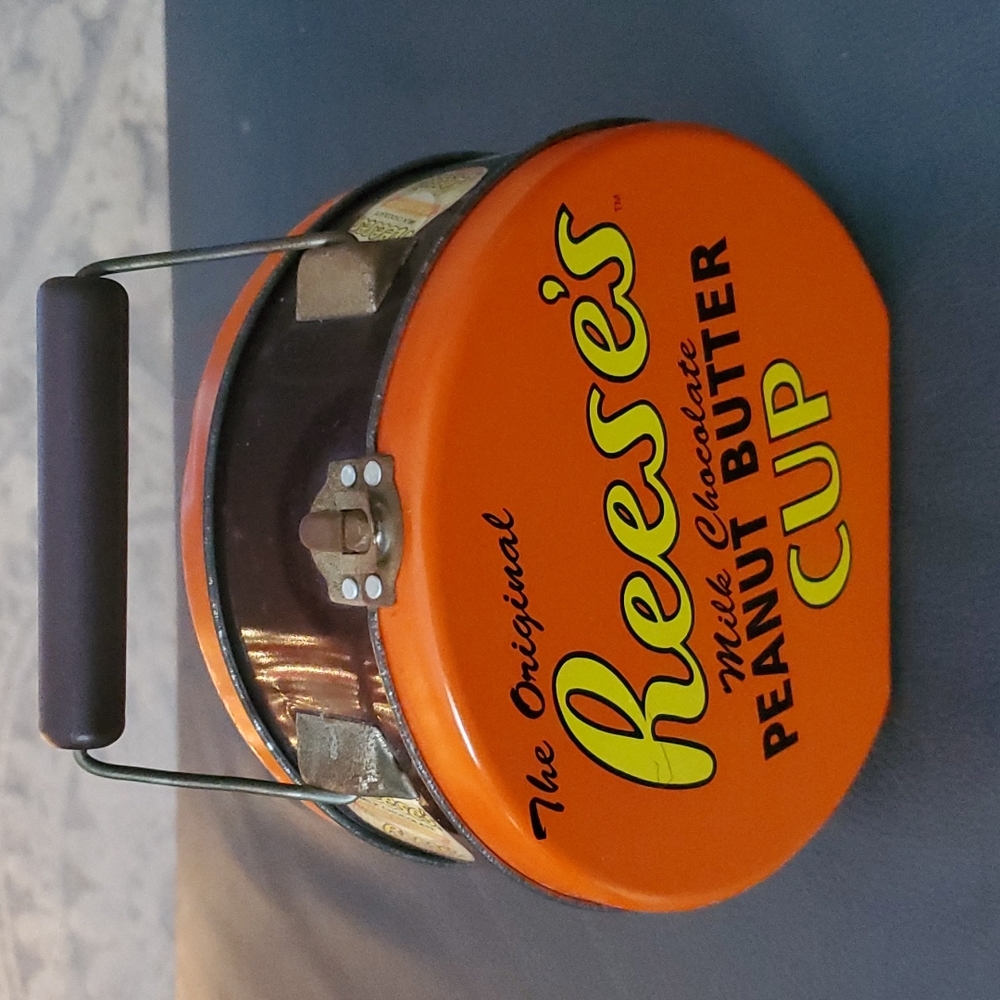 Reeses Tin